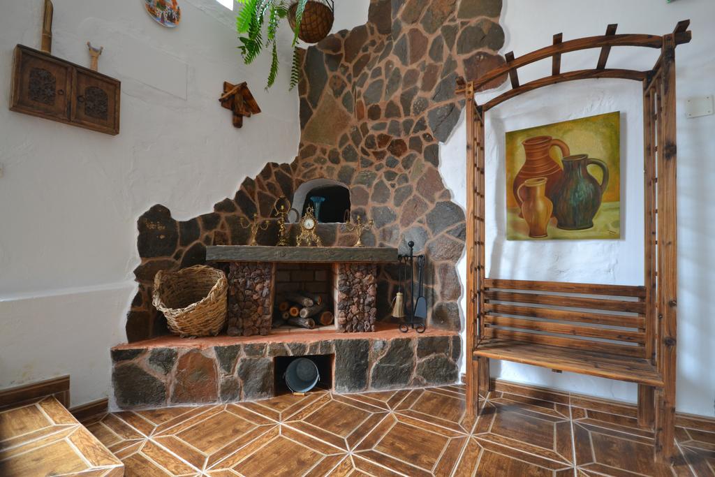 Mirador Del Gallego Santa Maria de Guia de Gran Canaria Bilik gambar